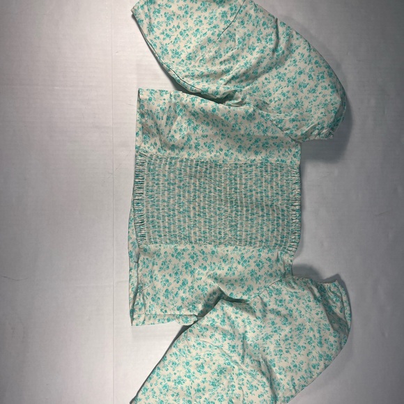 Levi’s Crop Top Size L - Picture 3 of 4